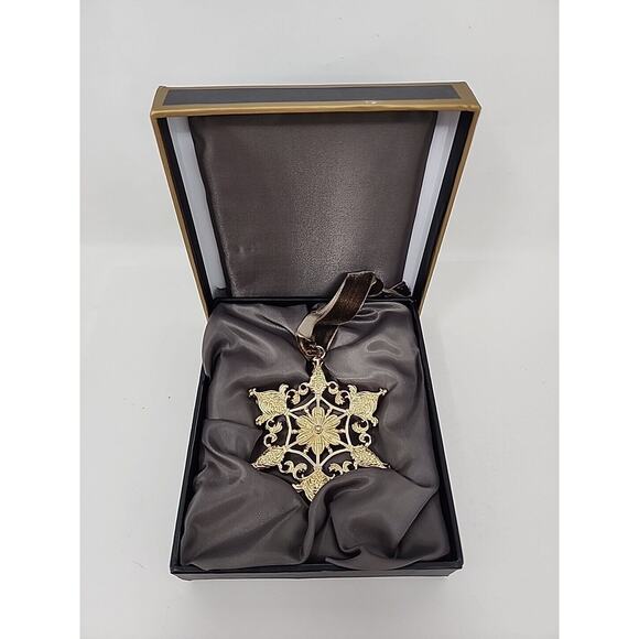 L'OBJET Hexagonal Shaped Christmas Tree Ornament in Original Box PB73 - Picture 1 of 10